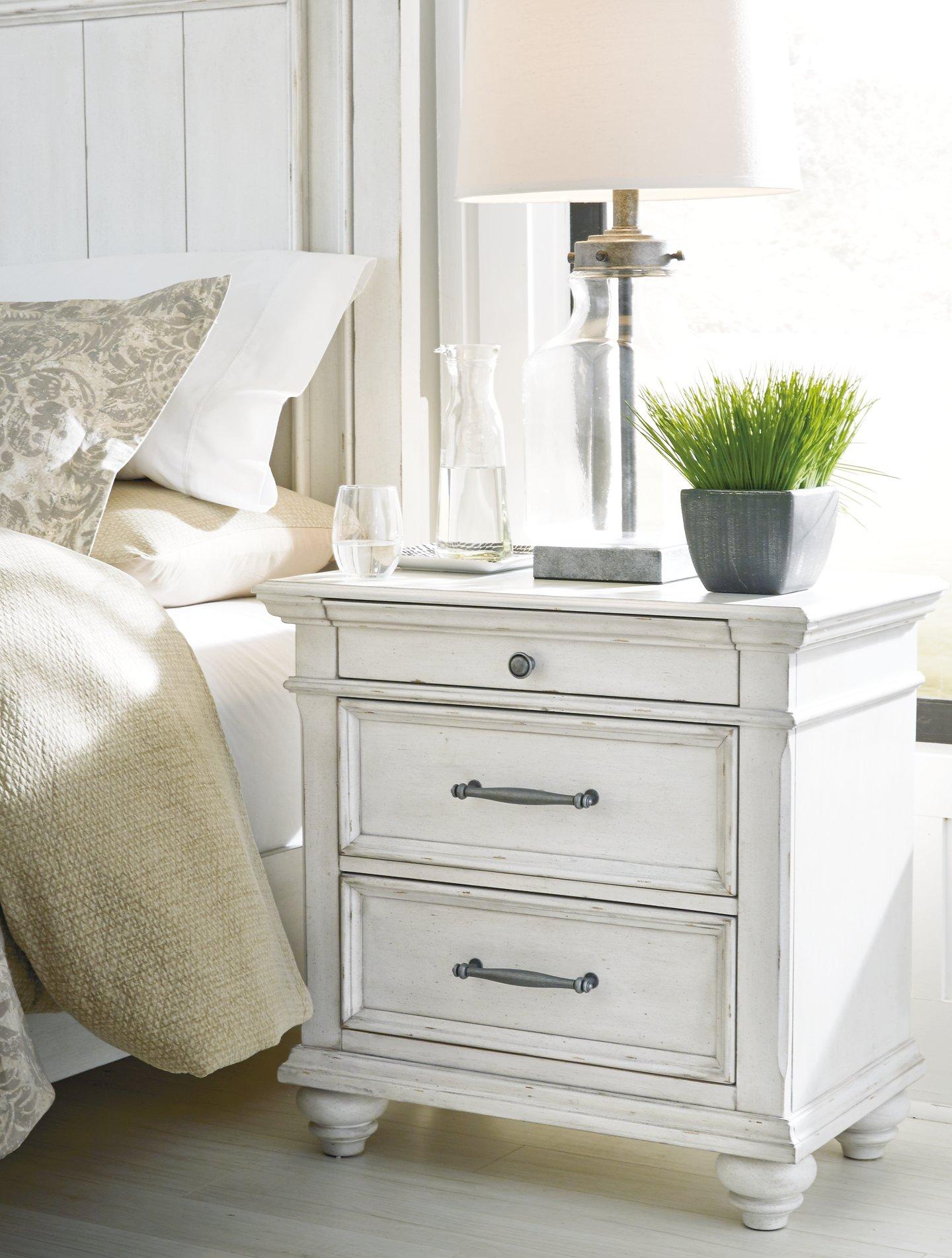 Kanwyn Nightstand — Holbrooks Furniture & Appliances
